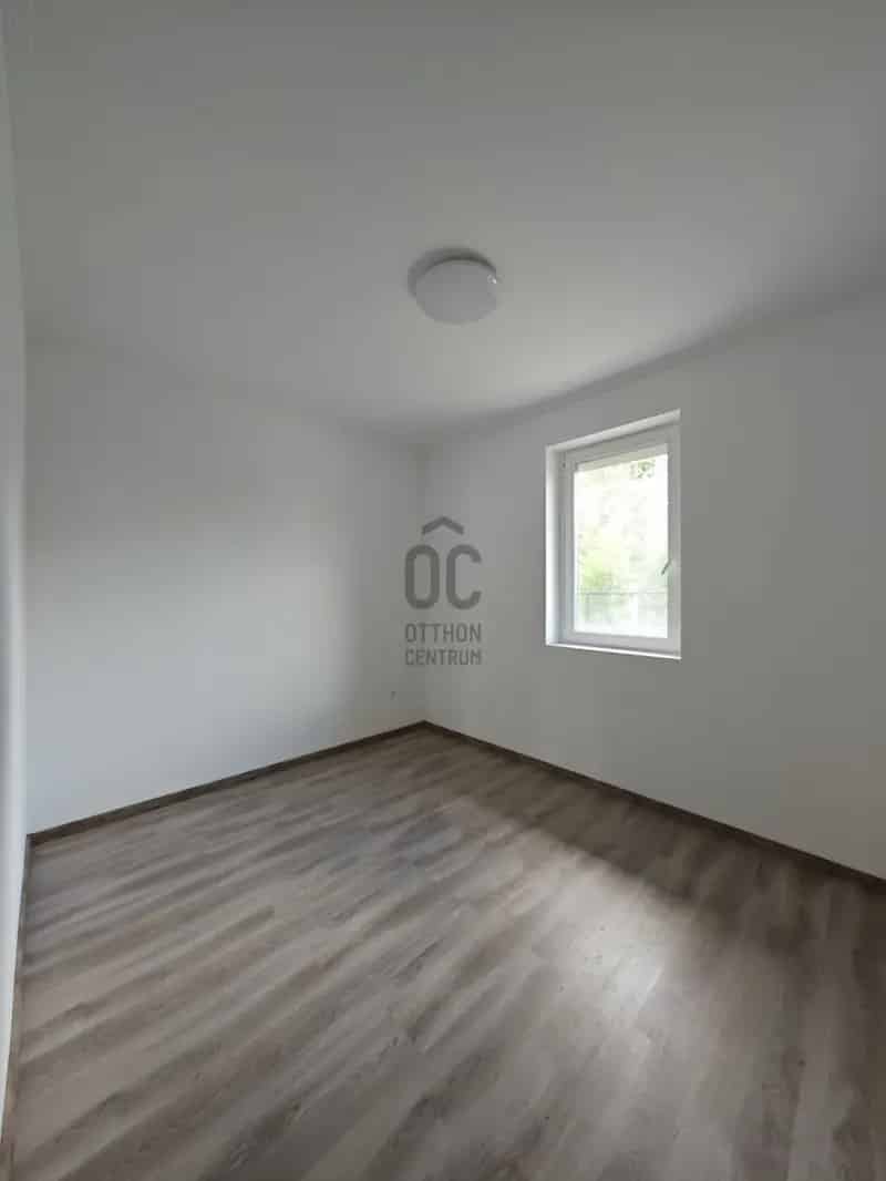 Ház Kiadó , Szigetszentmiklósi járás, Közép-Magyarország