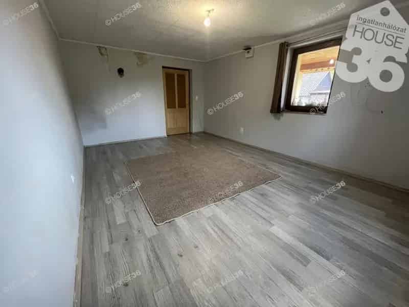 66 m2-es családi ház Kerekegyházán - garázs, klíma, H tarifa