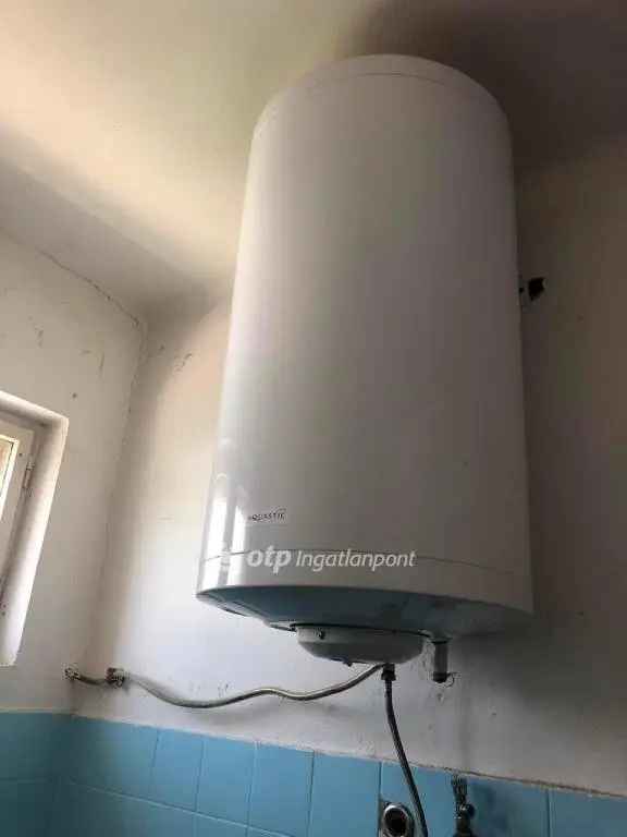 Lébényben eladó 215 nm-es 5 szobás családi ház