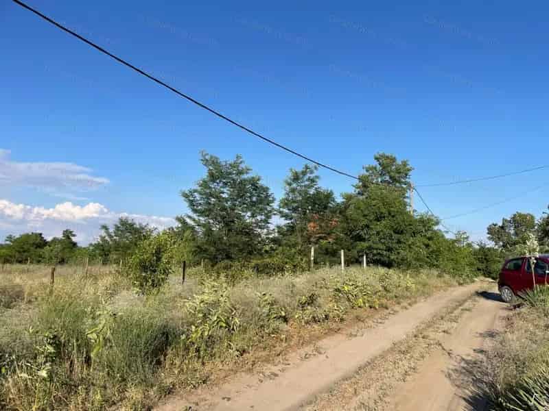 Tura Üdülőövezeti Zártkerti Telek Eladó