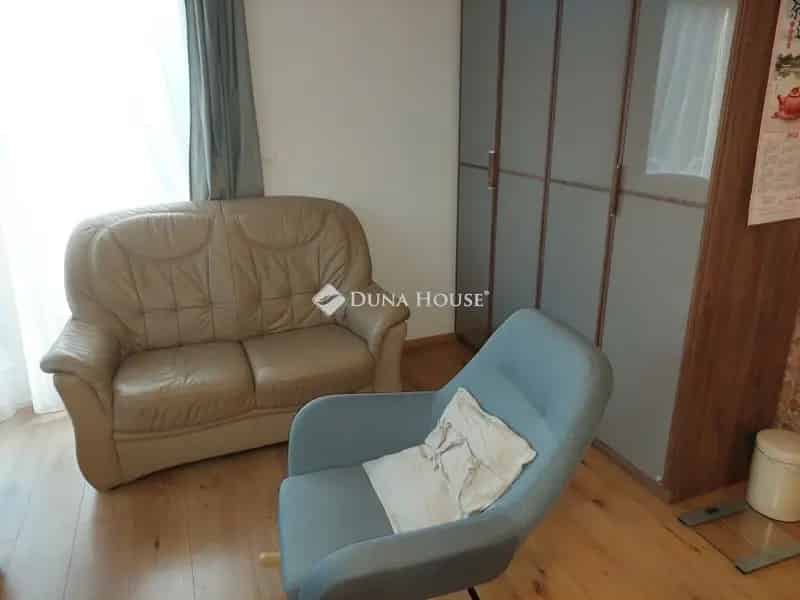 200 m2-es 3 szintes családi ház Budapest 3. kerületben