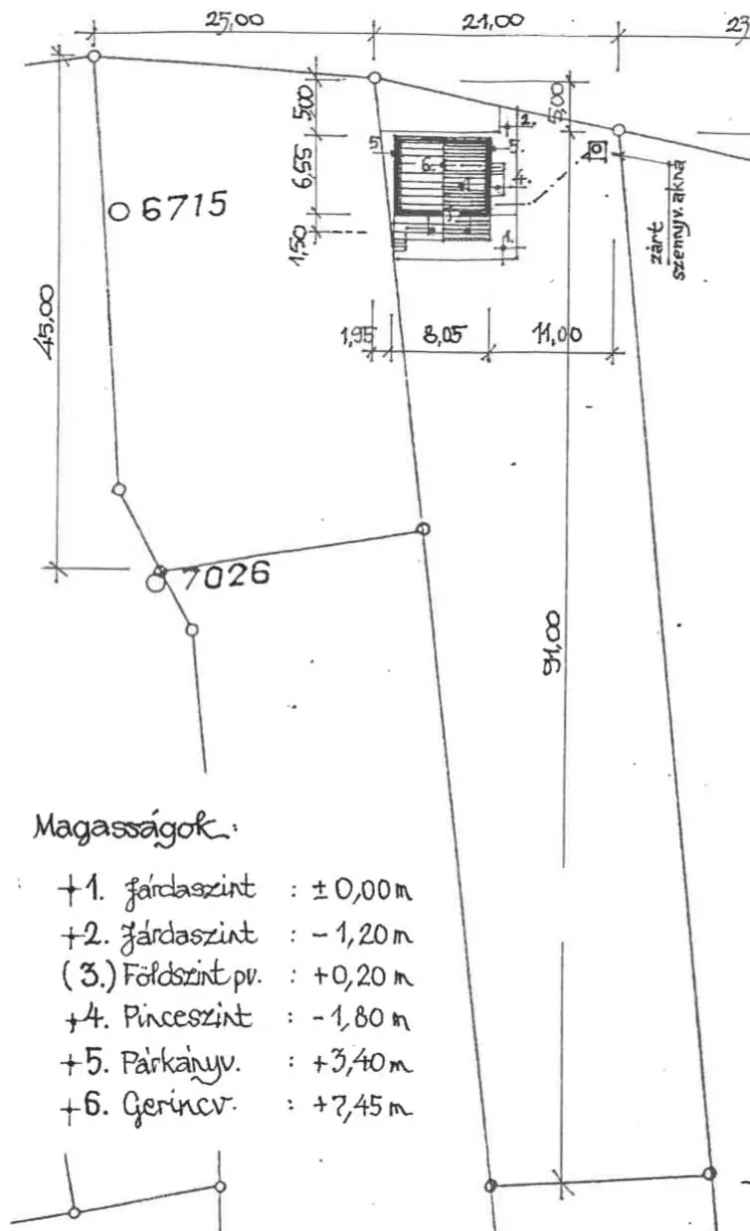 Miskolc Szarka-hegyen kétszintes, 98 nm-es panorámás családi ház eladó