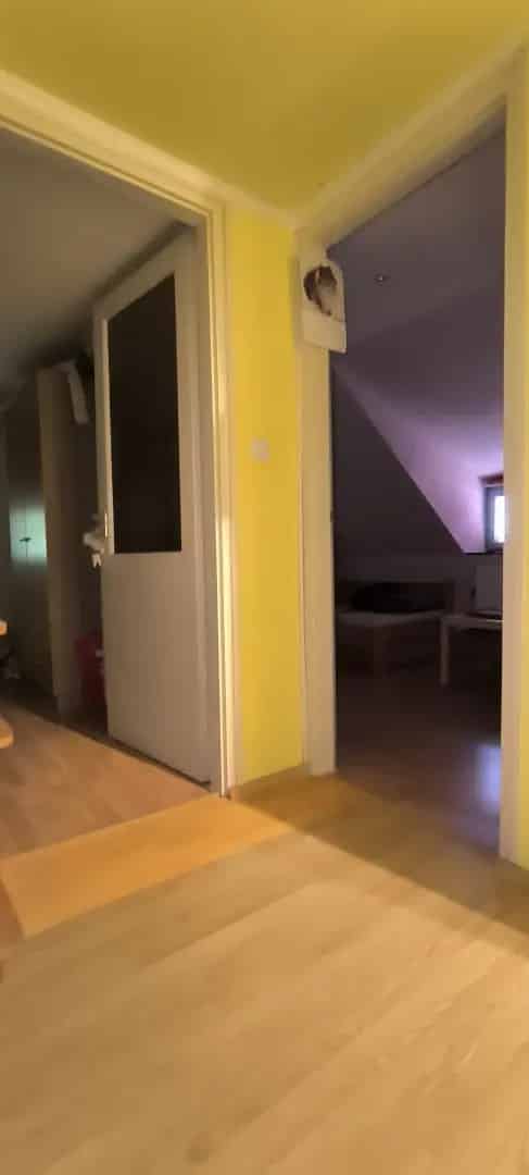 Sóskút panorámás zártkerti ház eladó