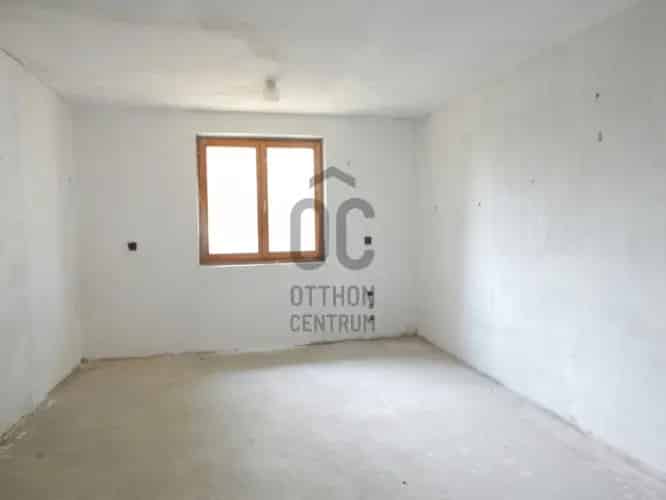 Zalalövői eladó kereskedelmi ingatlan UZ017413