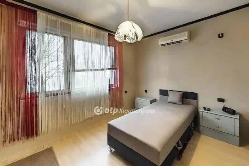 120m2-es családi ház Ráckeresztúron nagy telken