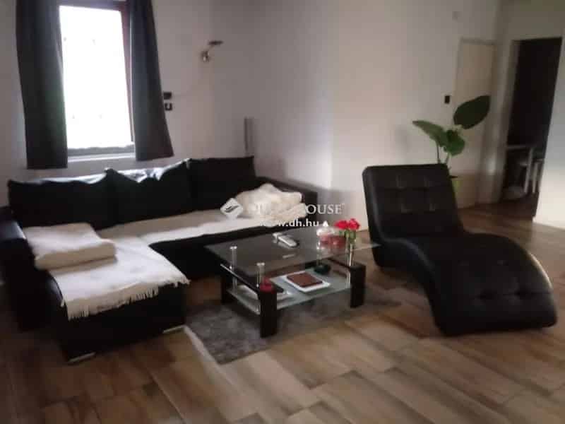 Badacsonyörs csendes nyaraló eladó - 88m2, 2294m2 telek