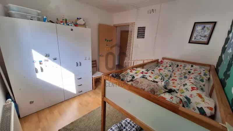 Úrhida ikerház eladó 3 szoba 88nm 799nm telekkel CSOK