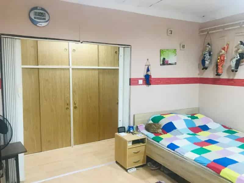 Csillaghegy Duna-parti telek házal eladó
