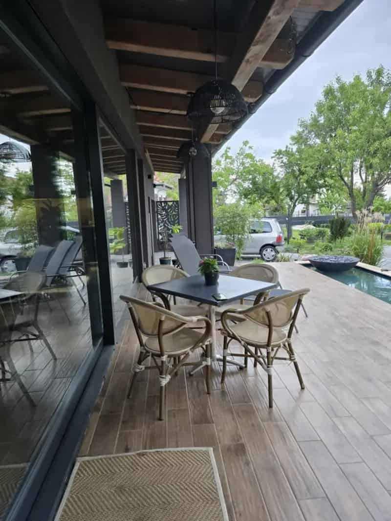 Balatonalmádi családi ház eladó - 160 m² - medence - 700 m² telek