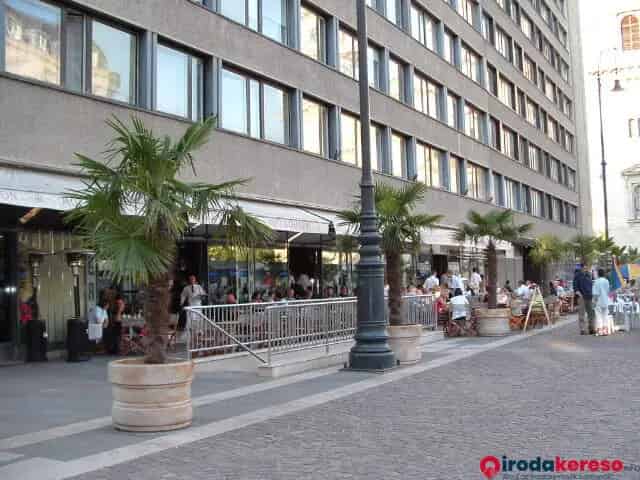Szent István Tér Irodaház Kiadó