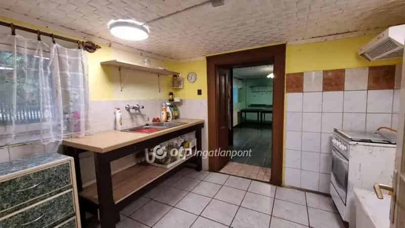 Csemői tanya eladó 4891 m2-es területtel és melléképületekkel