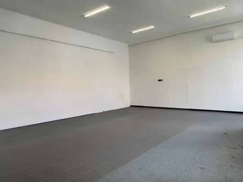 160m2 Utcafronti Üzlethelyiség Kiadó XVIII Kerületben