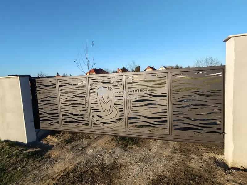 Balatonszárszó 746 m2-es telek eladó - családi ház, ikerház építésére alkalmas