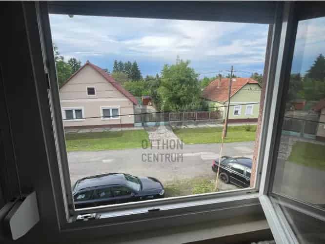 200 m2-es családi ház eladó Hatvanban