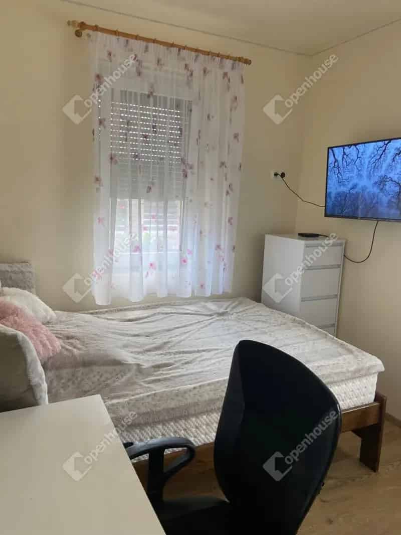 Eladó ikerház Nyúlon 85 nm 3 szoba garázs kert napelem