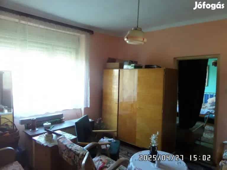 Sárbogárd 2 szobás családi ház 600 m2 telekkel eladó