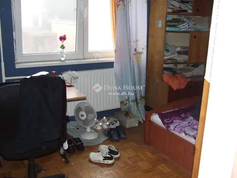 7 Szobás Családi Ház Esztergomban - 190 m² - Felújítandó