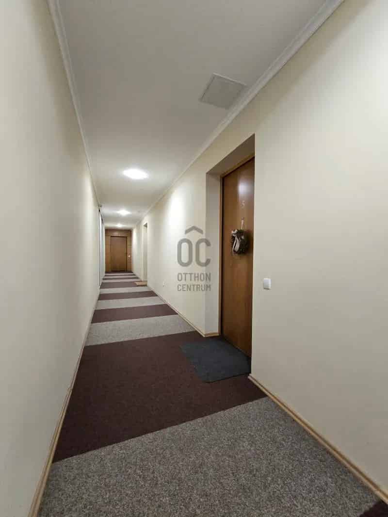 Pasaréti 2 szobás lakás zárt parkban teremgarázzsal