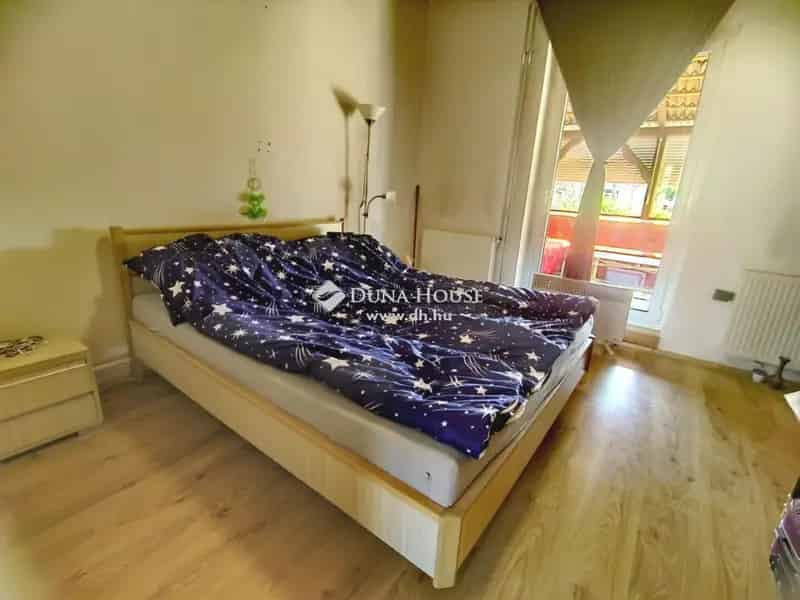 Felújított családi ház Nagymányokon 80m2 2 szoba