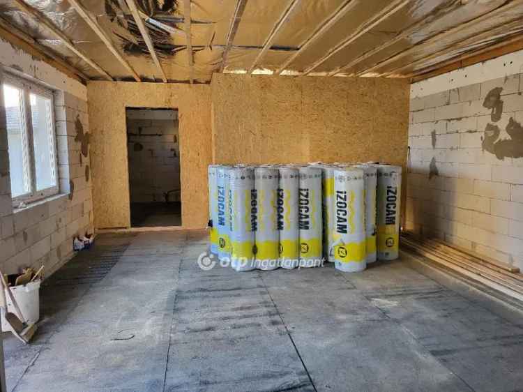 127 m2-es újépítésű ház Polgárdiban 920 m2-es telekkel