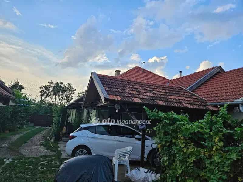 146 m2-es családi ház Mezőkovácsházán - 4 szoba, garázs, nagy telek