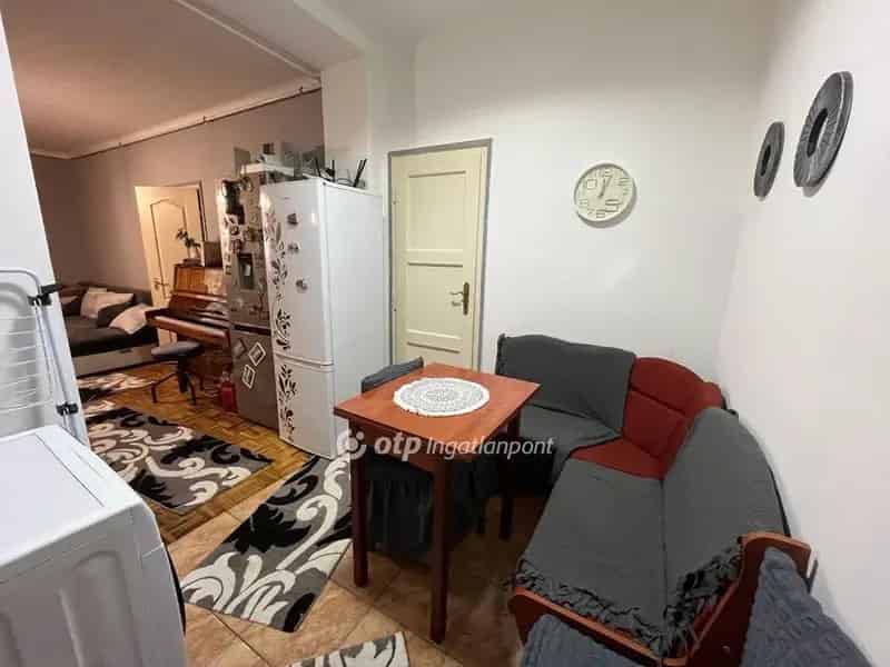 Lakás Kiadó , Budapest, Közép-Magyarország