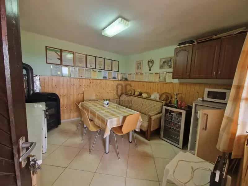 Letenyei zártkerti ingatlan eladó - 728 m2 telek 28 4 m2 ház