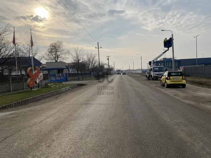 Ipari telek eladó Vecsésen repülőtér közelében