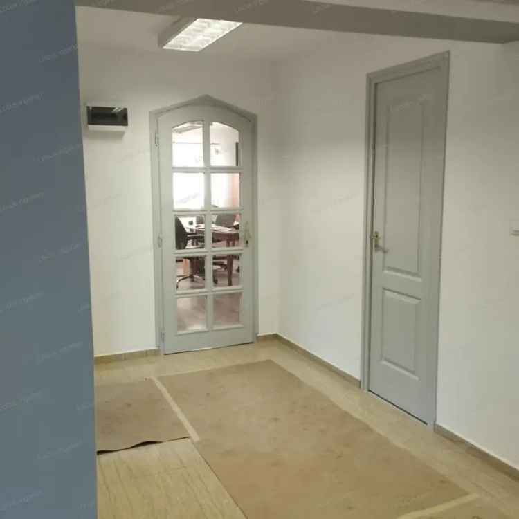 71 nm-es felújított családi ház Törökszentmiklóson