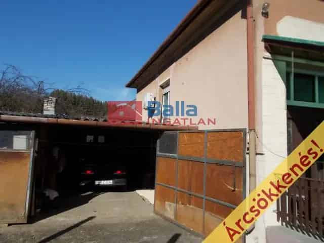 Ózd Cipó utca 80nm-es családi ház eladó