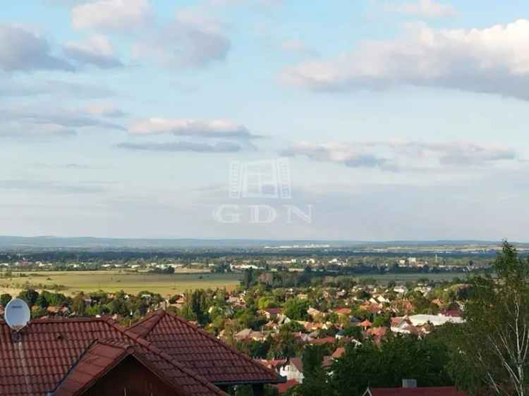 Pomáz panorámás építési telek eladó 670 nm