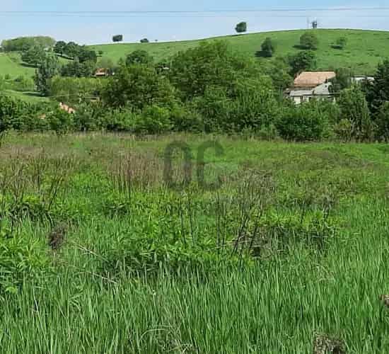Bakonycsernyei építési telek eladó