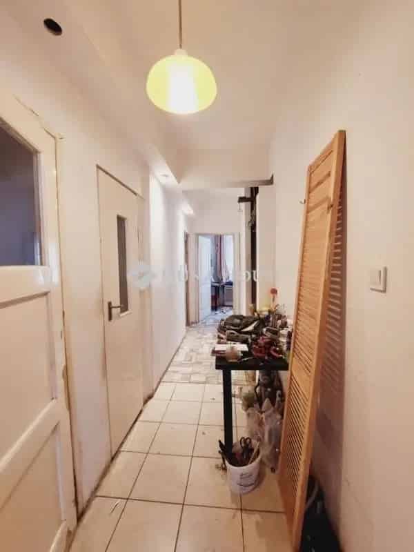 9 Kerulet Sorhazi Lakas 43nm Terasz Kerttel