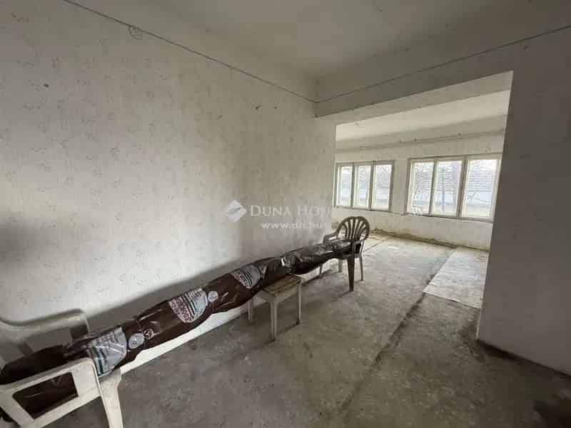 Kunadacsi tanya eladó felújítandó 76m2 8225m2 telekkel