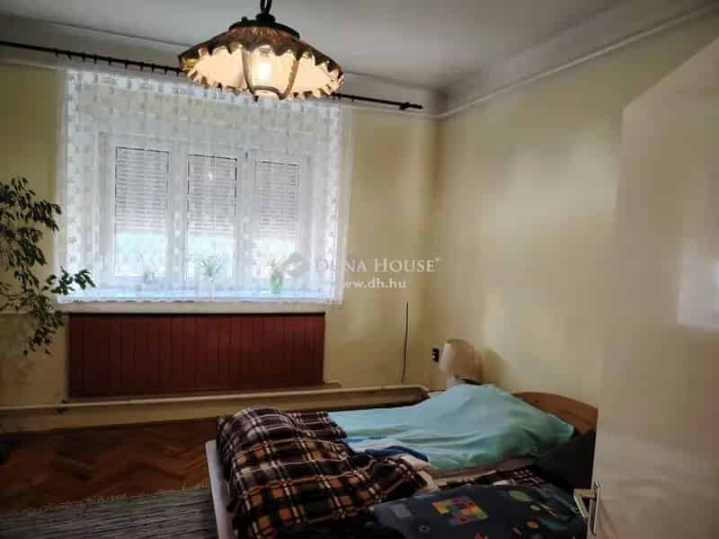Mór Központjában 155 5 m2-es Családi Ház Eladó