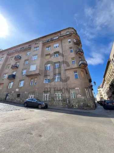 Budapest I kerületi eladó lakás 73nm 2 szoba Várnegyed