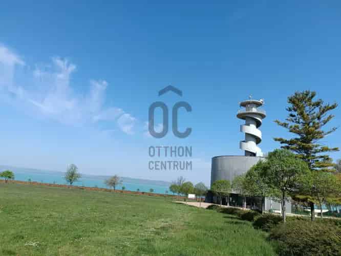 Balatonfoldvari elado nyarolo 2 apartmannal