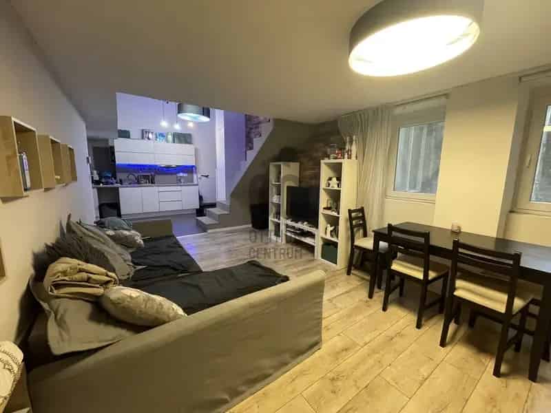 Budapest belváros 77 nm-es 4 szobás duplex lakás eladó