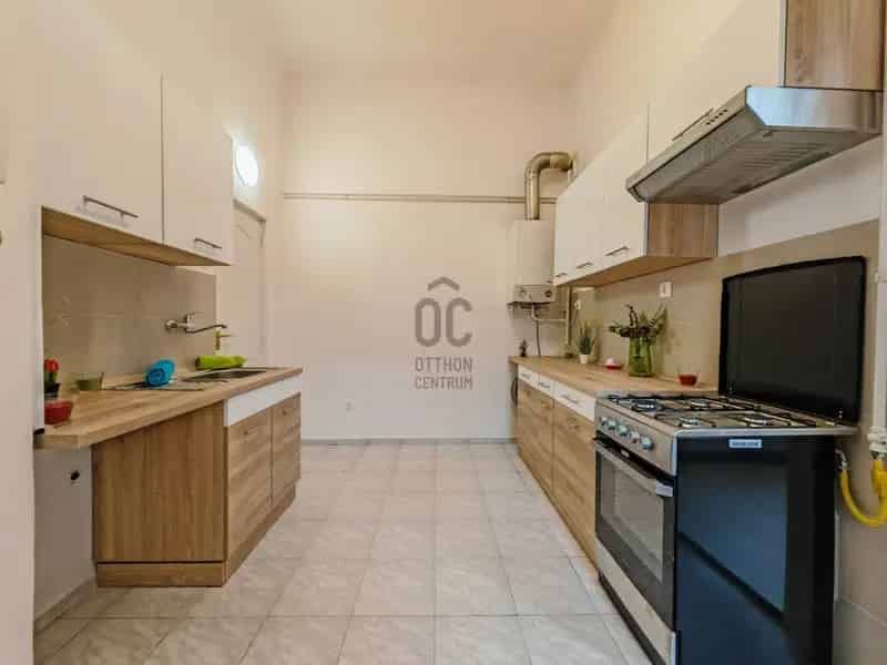 31 m2-es felújított lakás Újpesten eladó