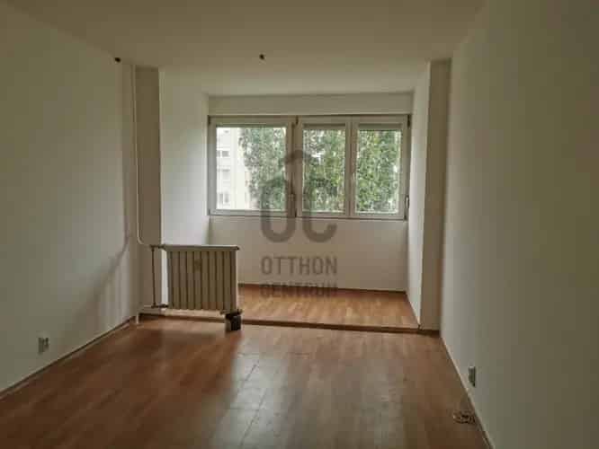 Budapest III kerület Óbuda 66nm 3 szobás panel lakás eladó