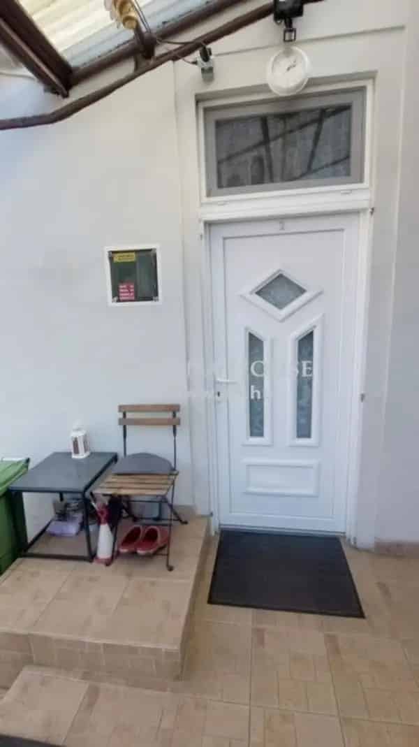 Budapest 15 kerület földszinti lakás kerttel eladó