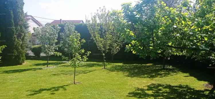 Wellness ház eladó 820 nm-es telken panorámával