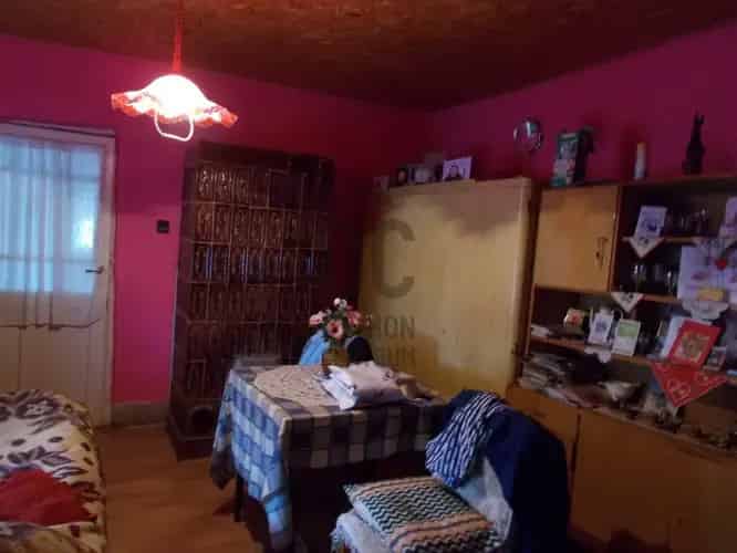 Papi eladó családi ház felújítandó állapotban