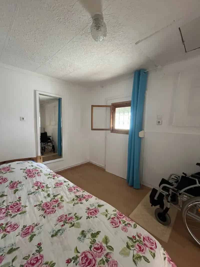 Mórichida 74m2-es családi ház eladó 1550m2 telken