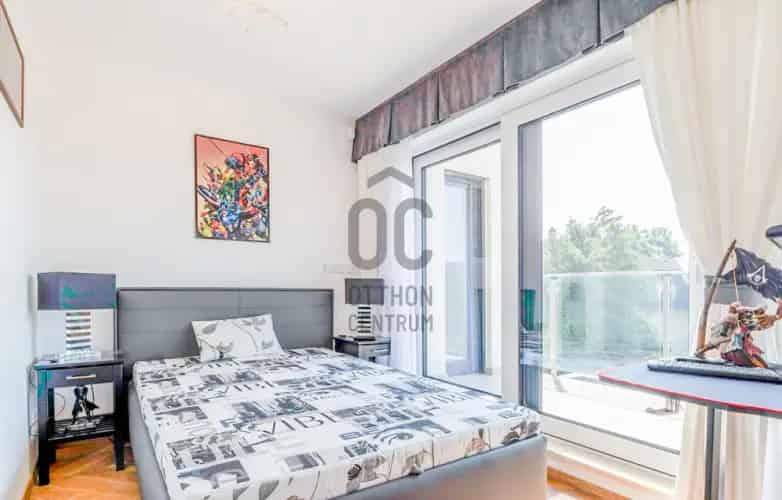 Budapest II kerületi Luxus Penthouse eladó 96m2 + teraszok + kert