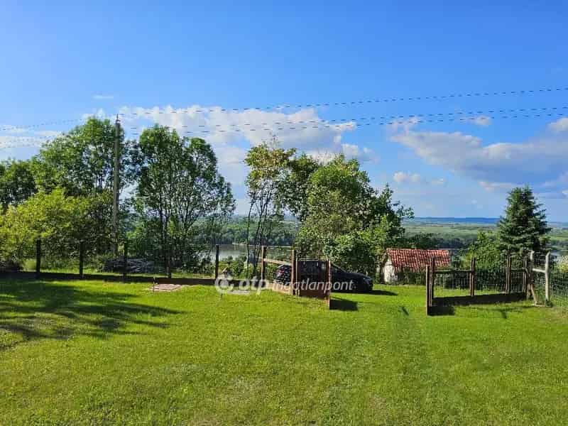 Dunaalmási panorámás építési telek eladó
