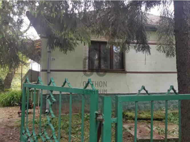 Lónyai eladó családi ház - 3 szoba - felújítandó - Csok