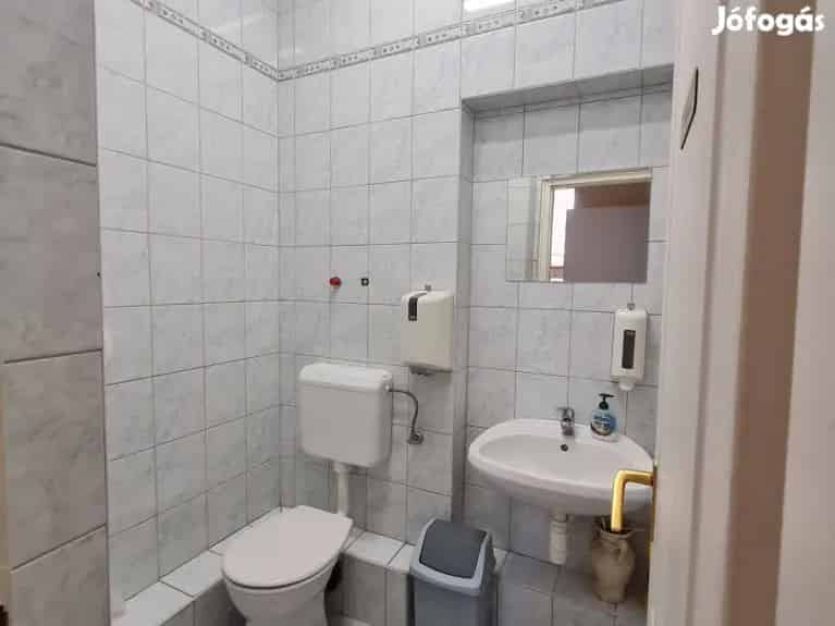 Debrecen Belváros 125nm-es Üzlethelyiség Eladó