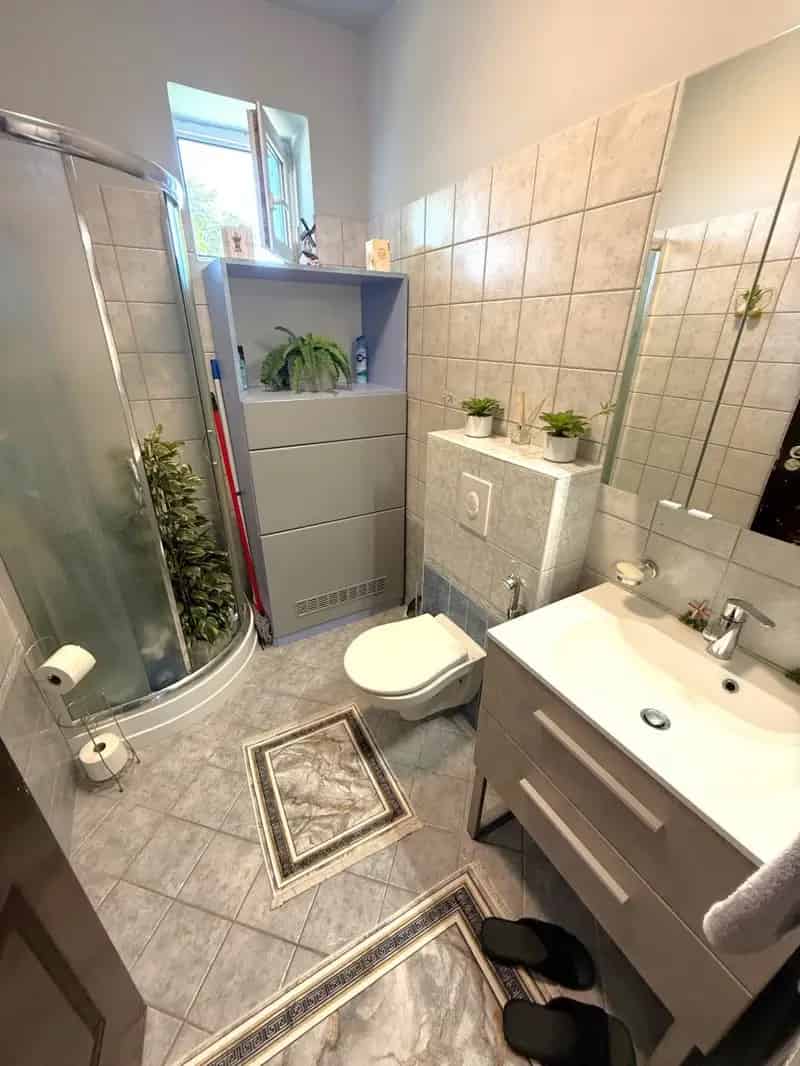 Pécs Postavölgy 262 nm-es 5 hálószobás családi ház eladó
