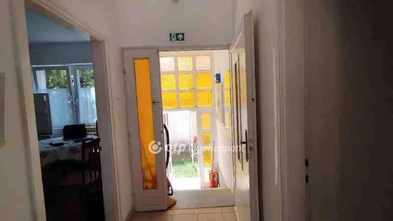 Jászberényi családi ház eladó - 190 nm - 3 7 5 szoba
